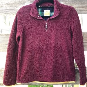 Fluffy quarter zip!🥀